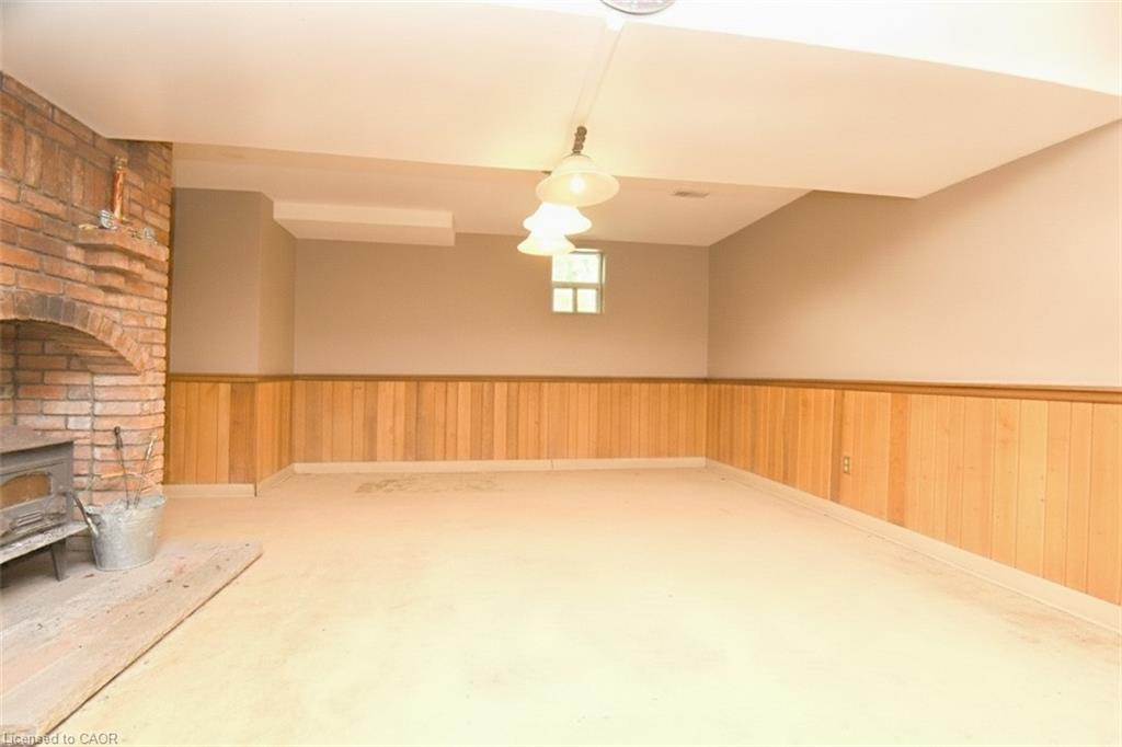 7381 Airport Road E Property Photo 23