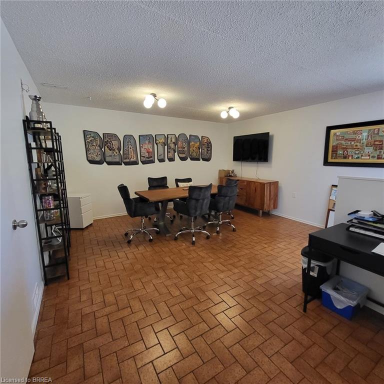 325 Fairview Drive Property Photo 2