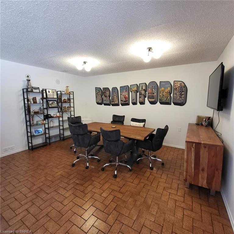 325 Fairview Drive Property Photo 7