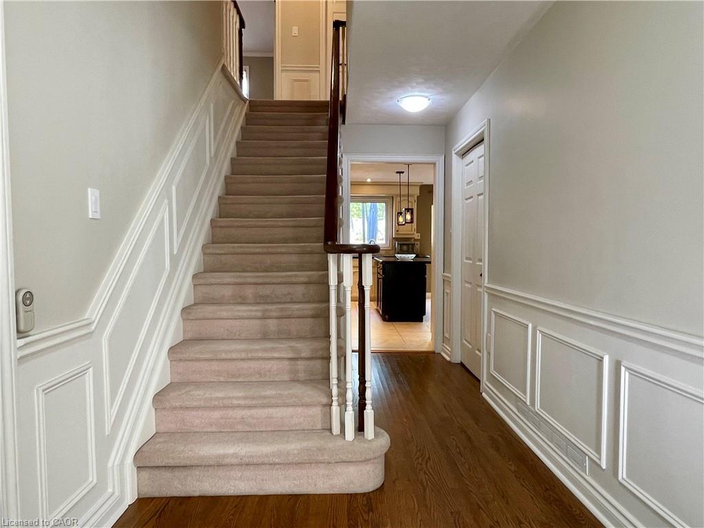 651 Deervalley Road Property Photo 3