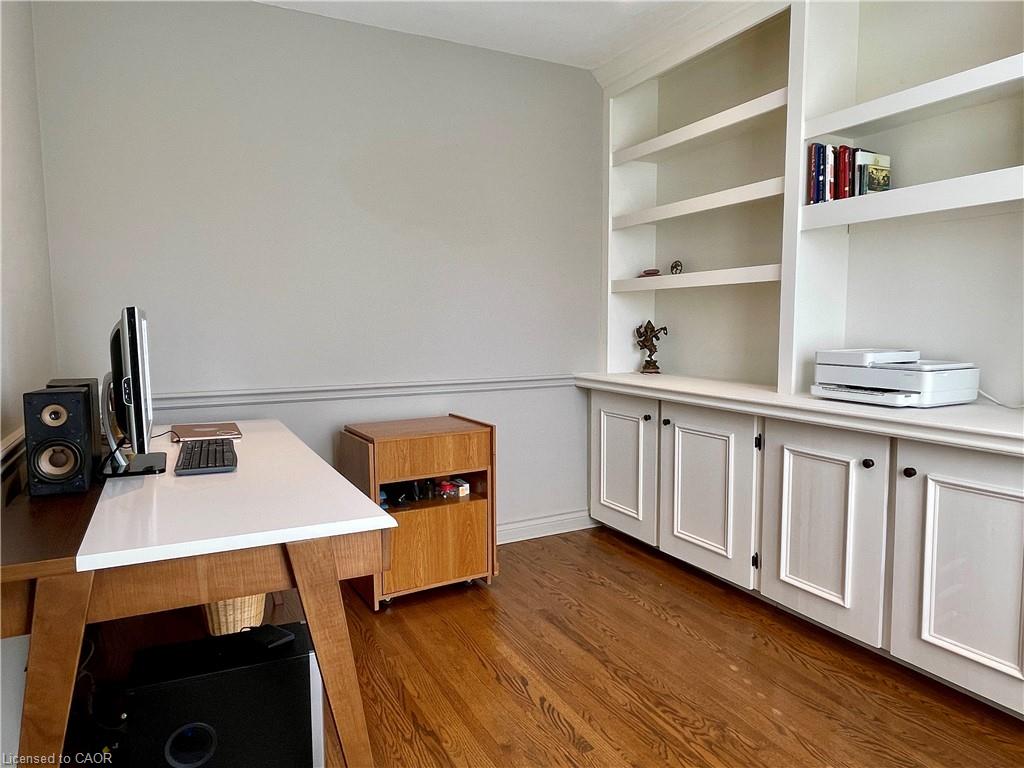 651 Deervalley Road Property Photo 8