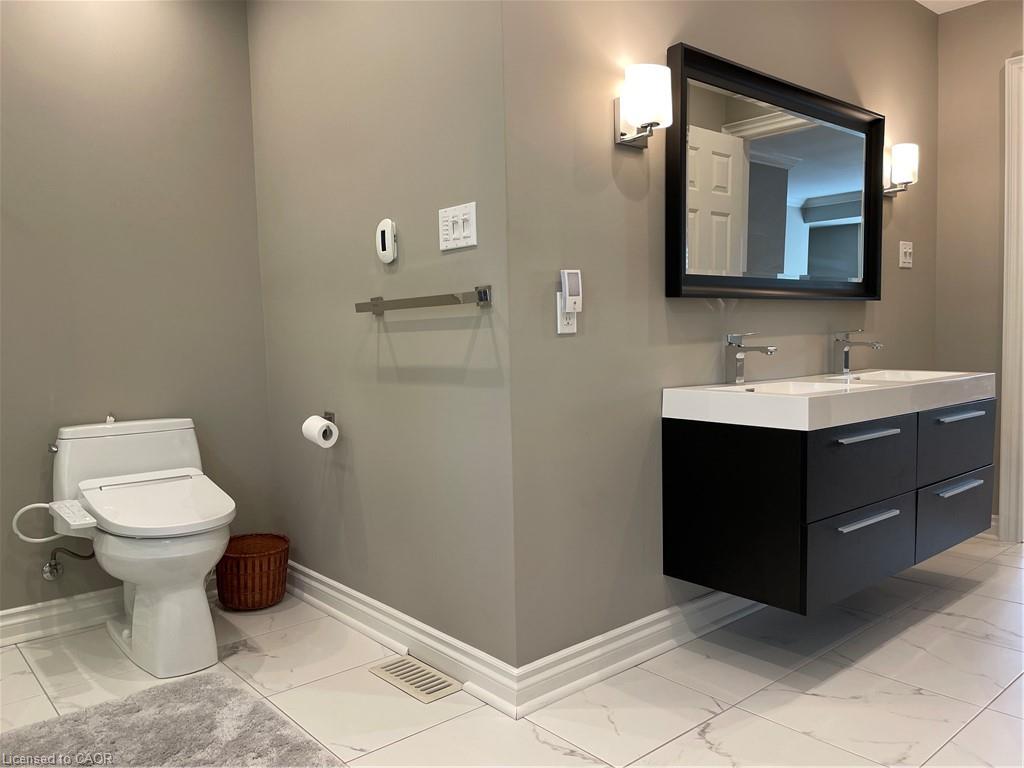 651 Deervalley Road Property Photo 25