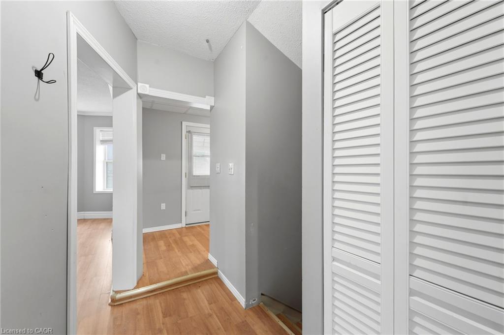 73 River Road Property Photo 8