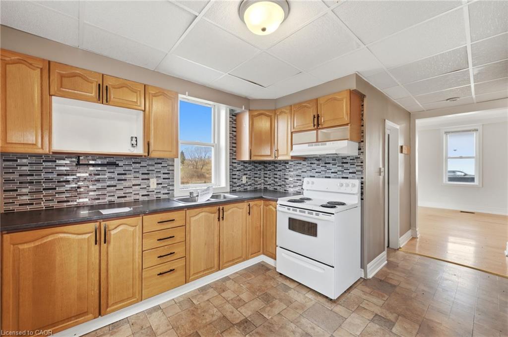 73 River Road Property Photo 13