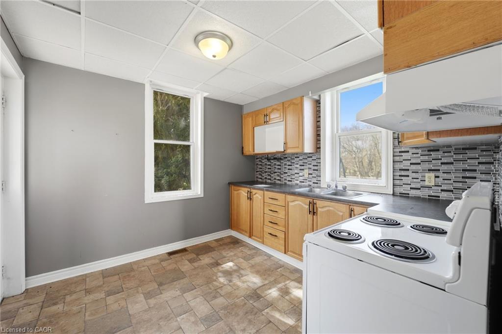 73 River Road Property Photo 14