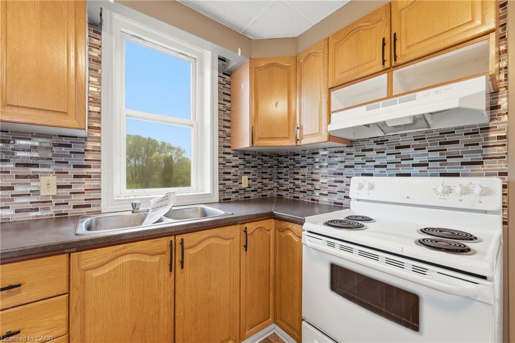 73 River Road Property Photo 16