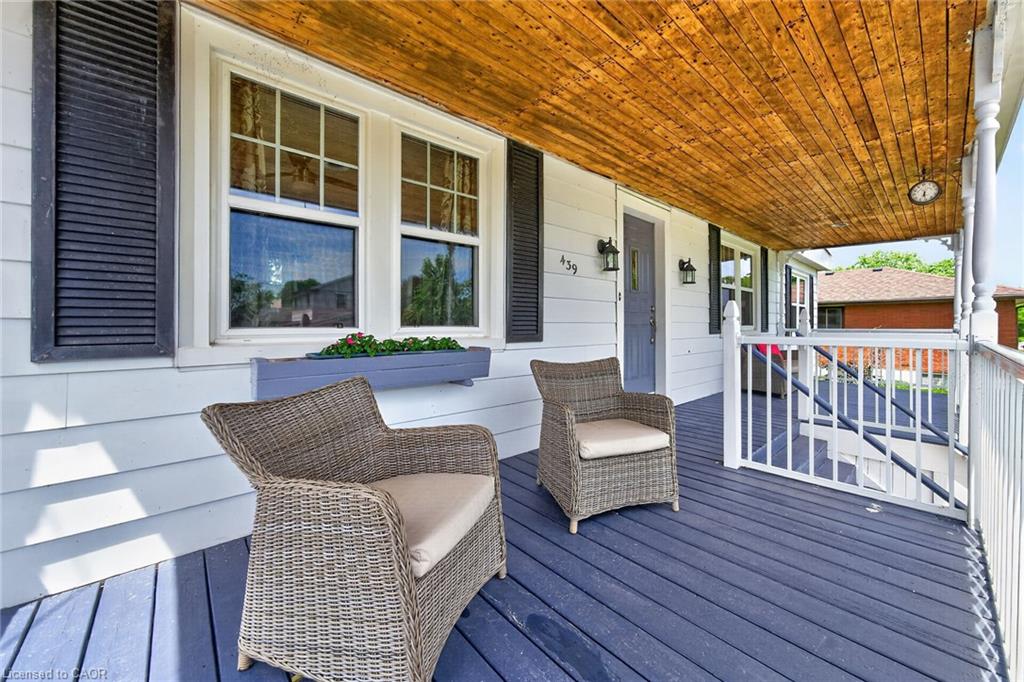 439 Murray Street Property Photo 5