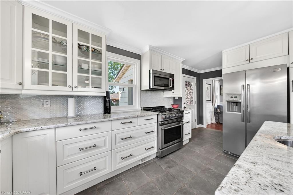 439 Murray Street Property Photo 11