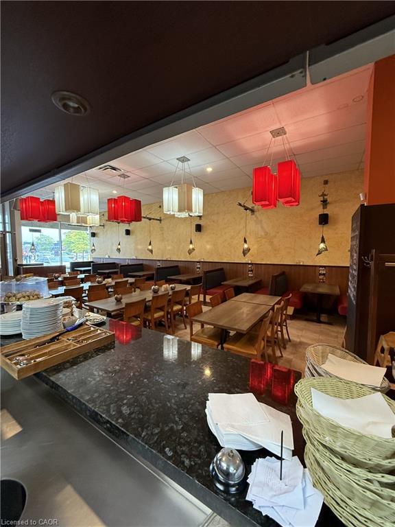 1508 Upper James Street Property Photo 14