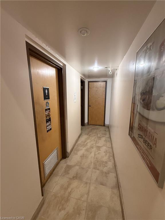 1508 Upper James Street Property Photo 25