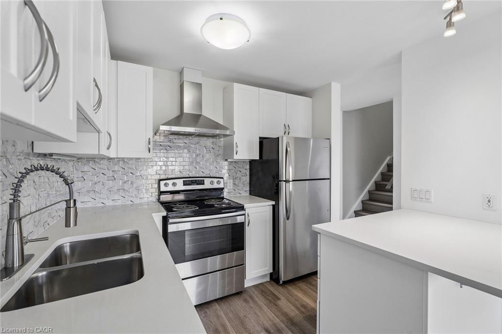 4 Viger Drive Property Photo 10