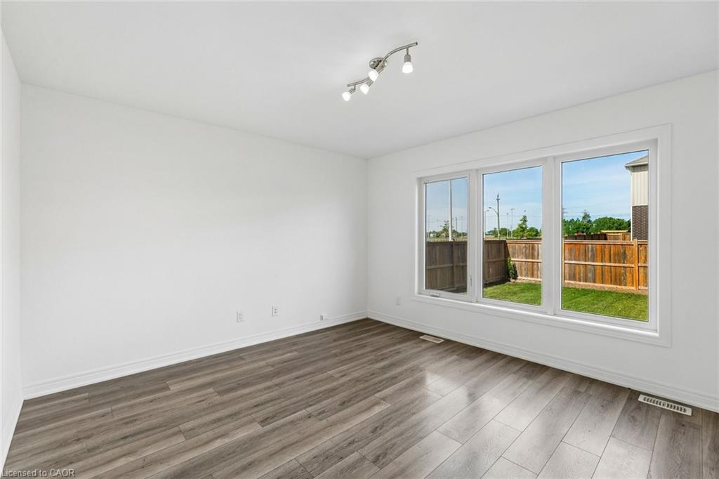 4 Viger Drive Property Photo 15