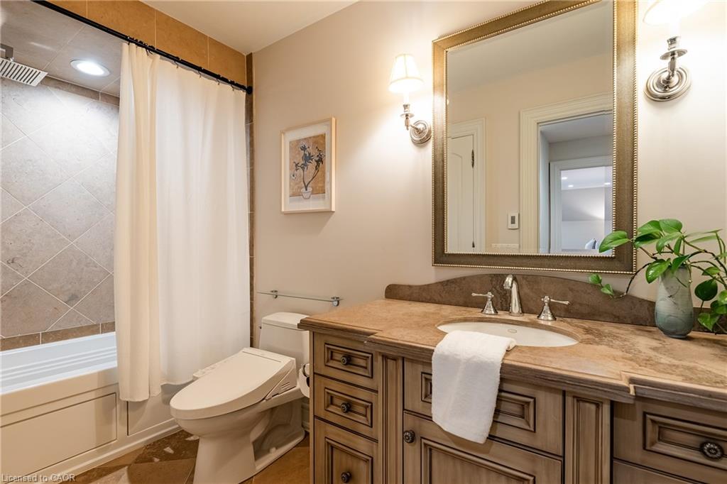 2096 Lakeshore Road E Property Photo 28