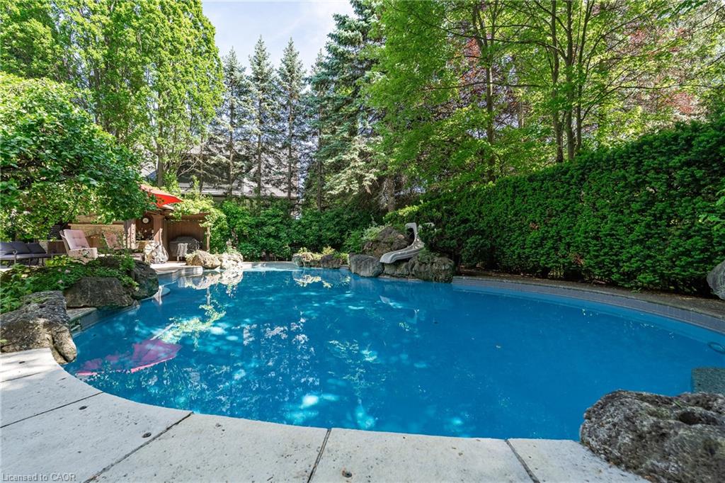 2096 Lakeshore Road E Property Photo 41