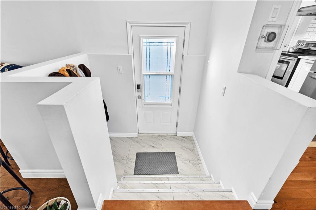 41 Alma Street N Property Photo 6