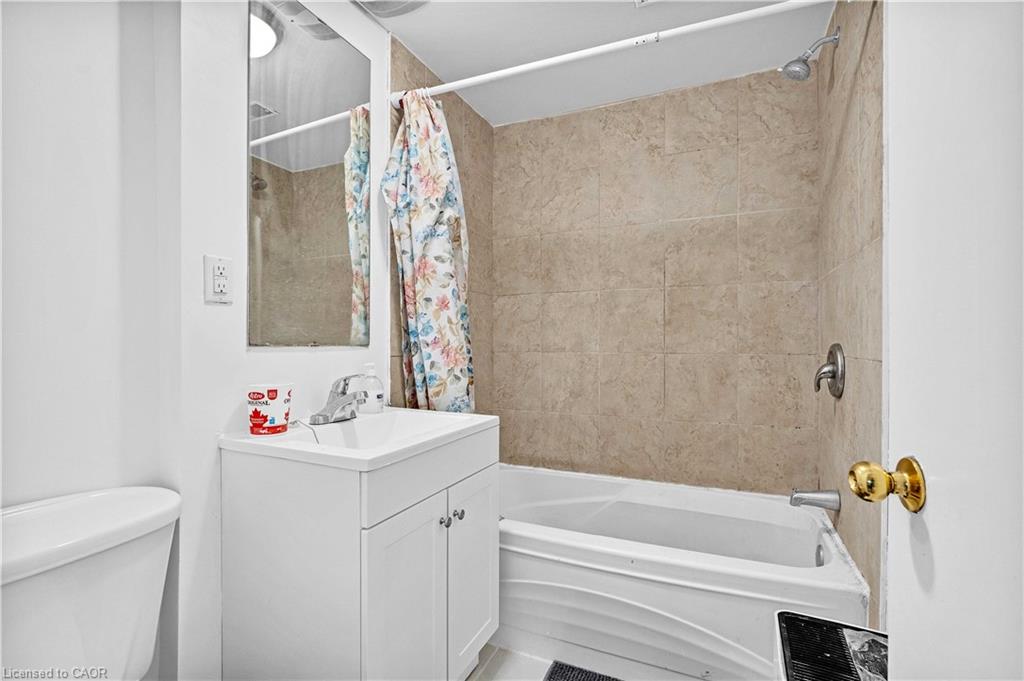 41 Alma Street N Property Photo 27