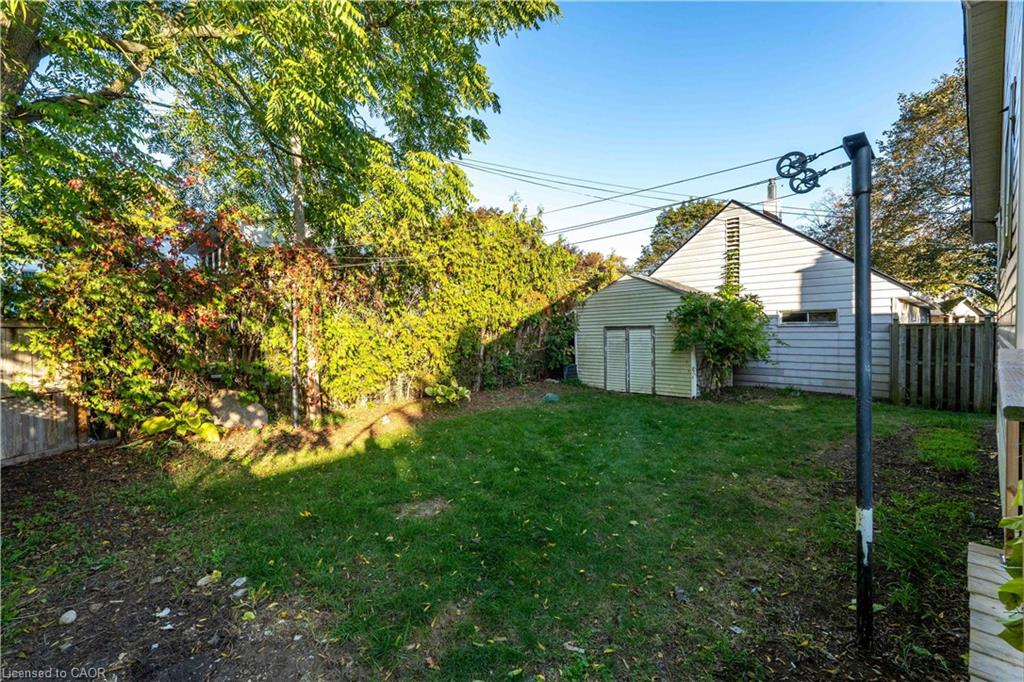 41 Alma Street N Property Photo 28