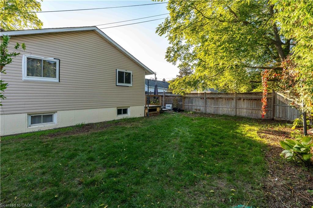 41 Alma Street N Property Photo 30