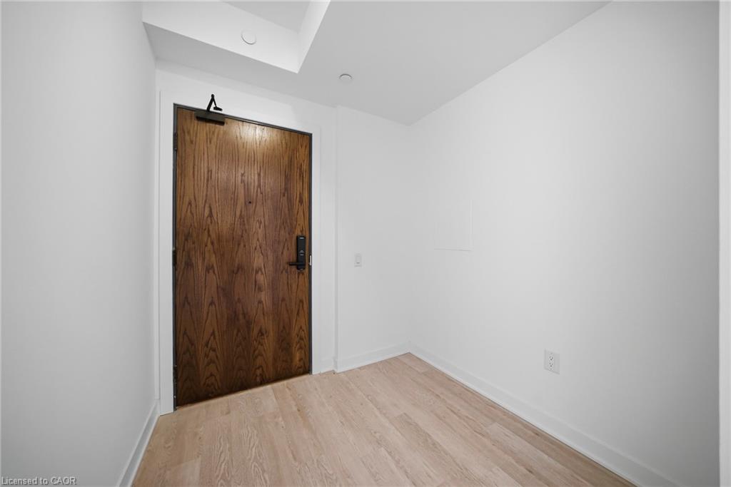 516-2782 Barton Street E Property Photo 4