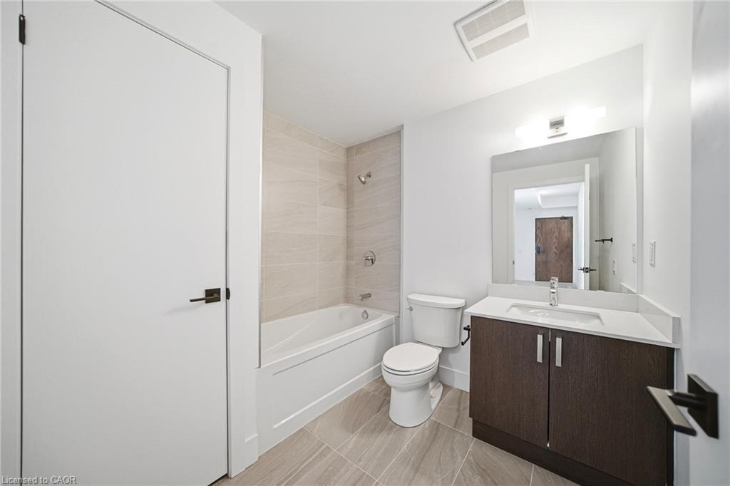 516-2782 Barton Street E Property Photo 8
