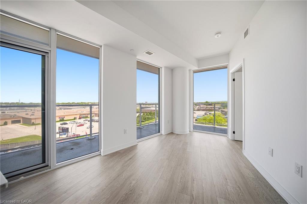 516-2782 Barton Street E Property Photo 16