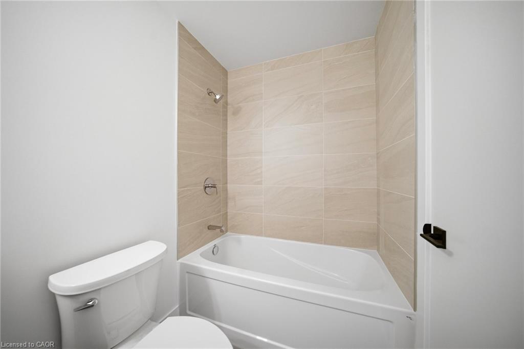 516-2782 Barton Street E Property Photo 24