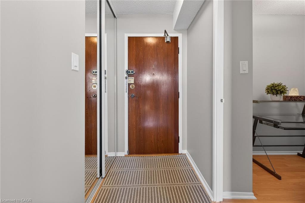 1005-700 Dynes Road Property Photo 10