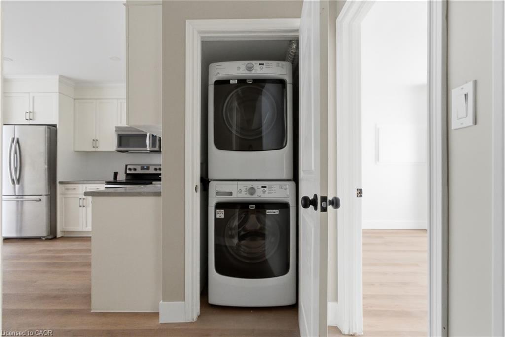 389 Dundas Street Property Photo 10