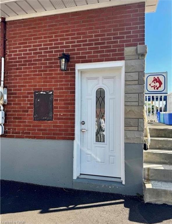 787 Upper Ottawa Street Property Photo 3