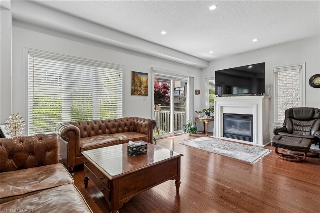 2376 Wasaga Drive Property Photo 14