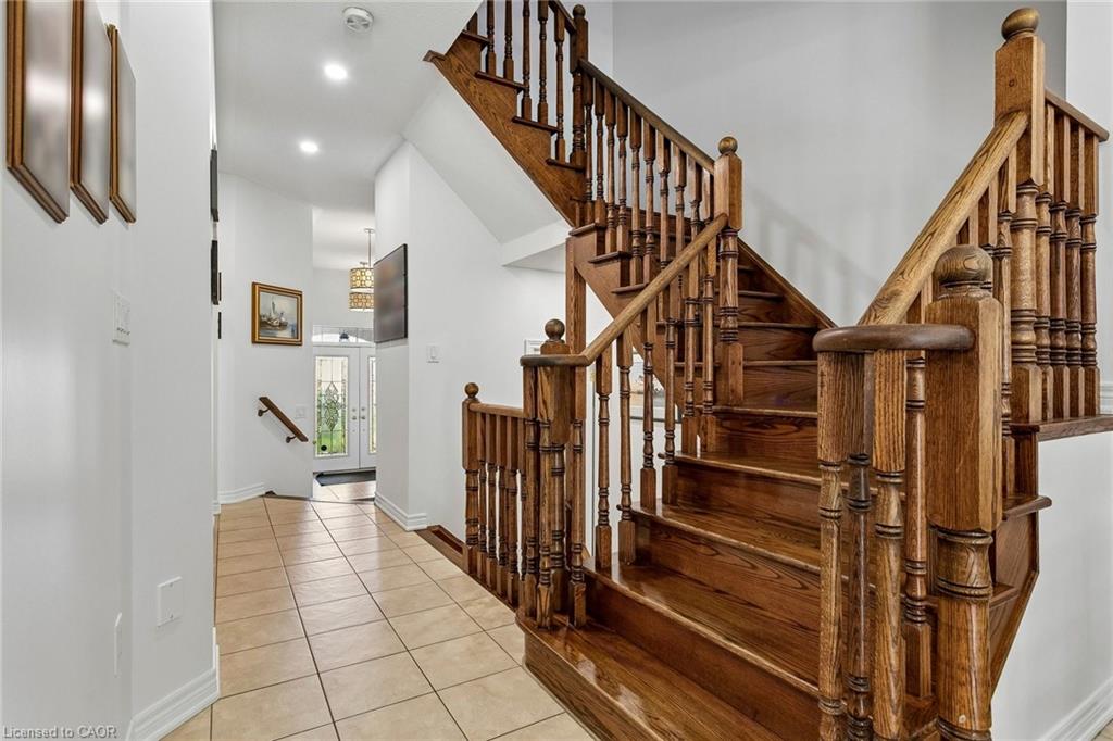 2376 Wasaga Drive Property Photo 15