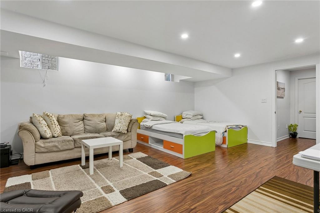 2376 Wasaga Drive Property Photo 20