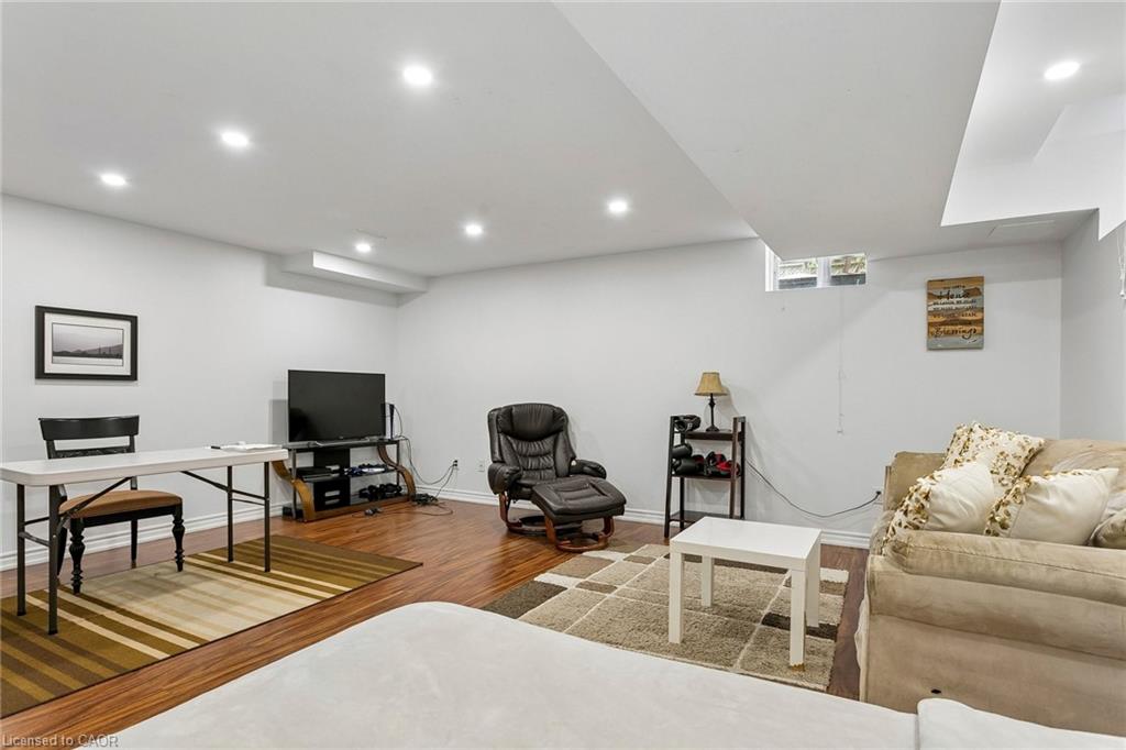 2376 Wasaga Drive Property Photo 22
