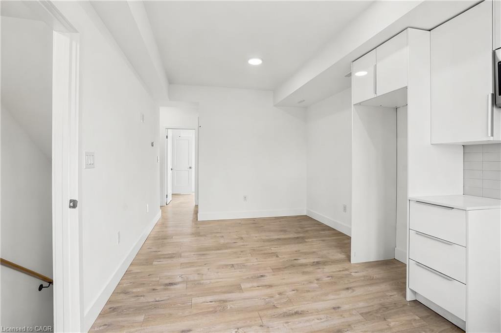 311-6638 Mcleod Road Property Photo 6