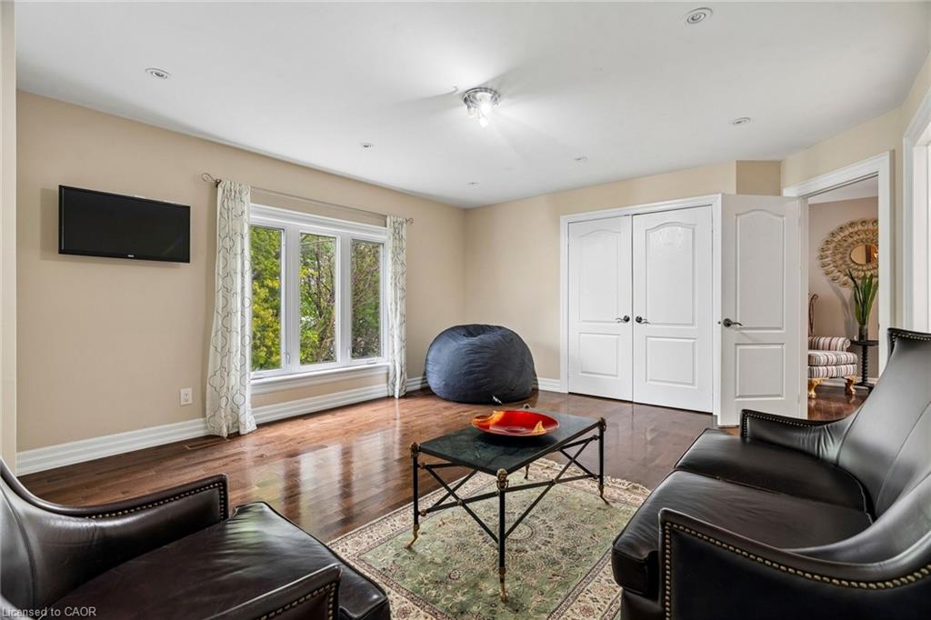 1541 Garnet Avenue Property Photo 25
