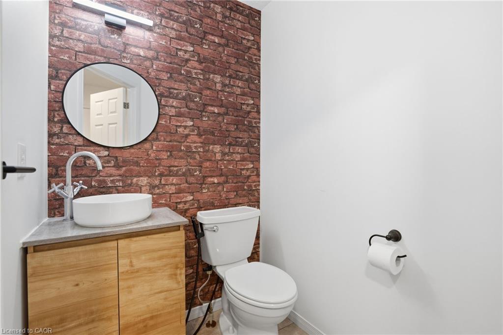 19-10 Fallowfield Drive Property Photo 6