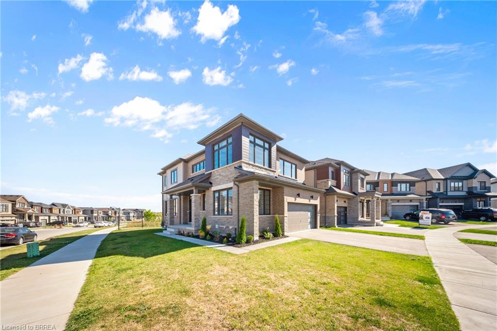 1 Bee Crescent Property Photo 2