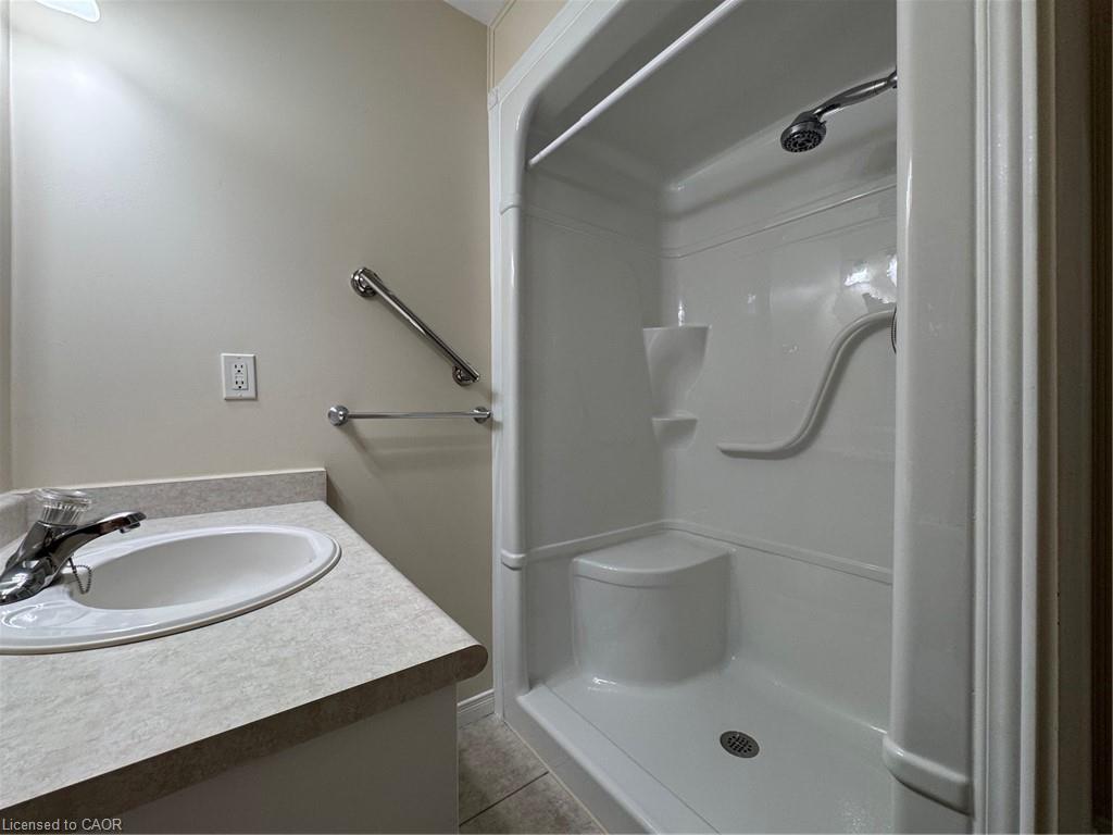 16-751 Rymal Road W Property Photo 12
