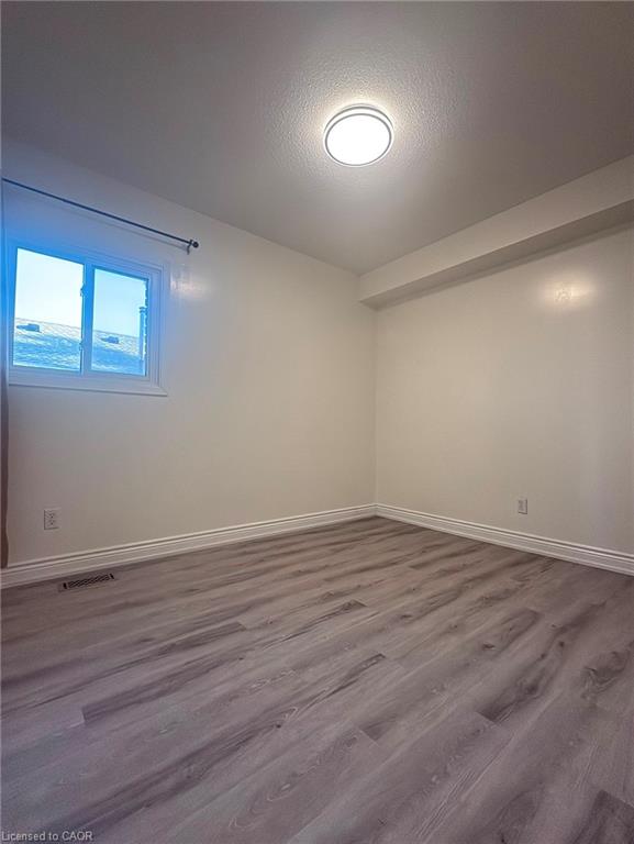 2-4687 First Avenue Property Photo 11