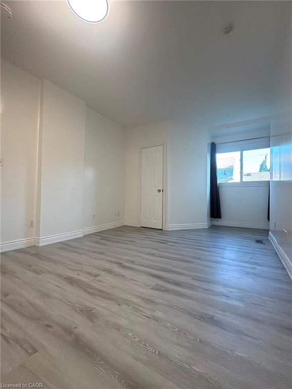 2-4687 First Avenue Property Photo 15