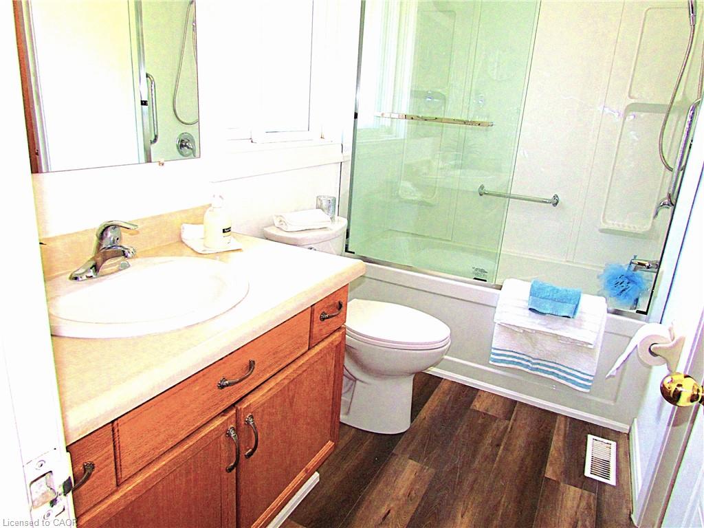 9-380 Quarterline Road Property Photo 15