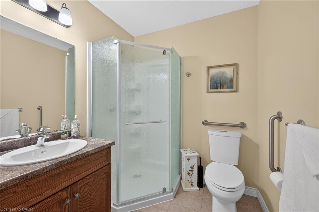 10 Emily Street Property Photo 12