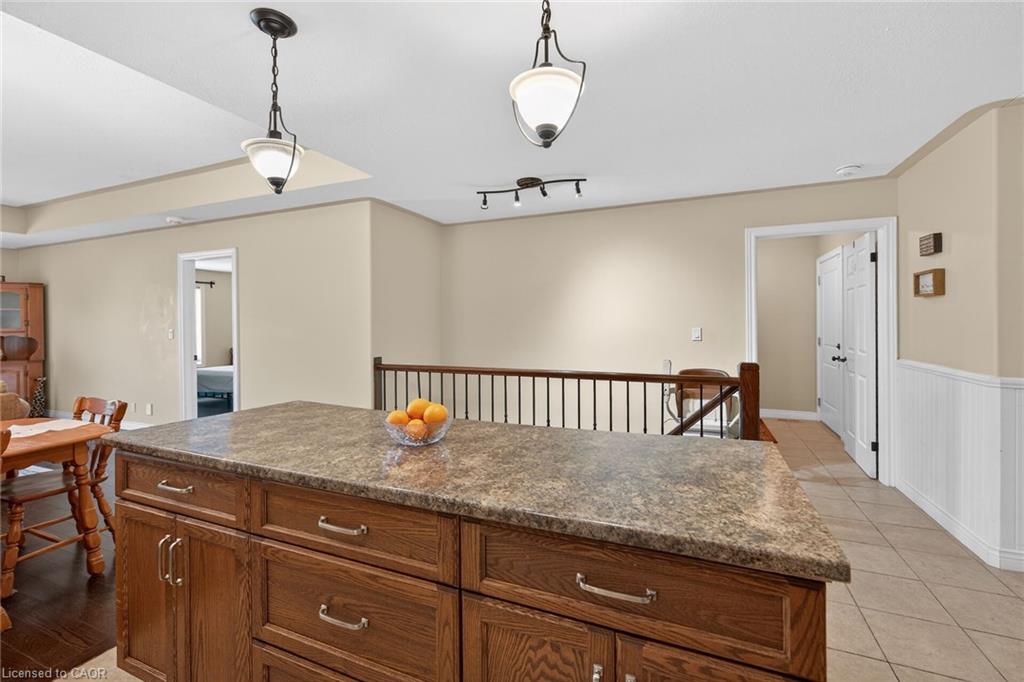 10 Emily Street Property Photo 18