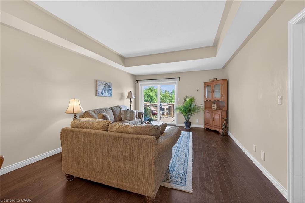 10 Emily Street Property Photo 25