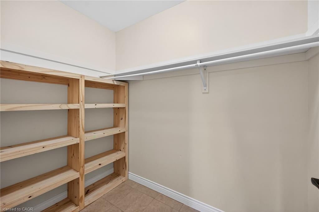 10 Emily Street Property Photo 35