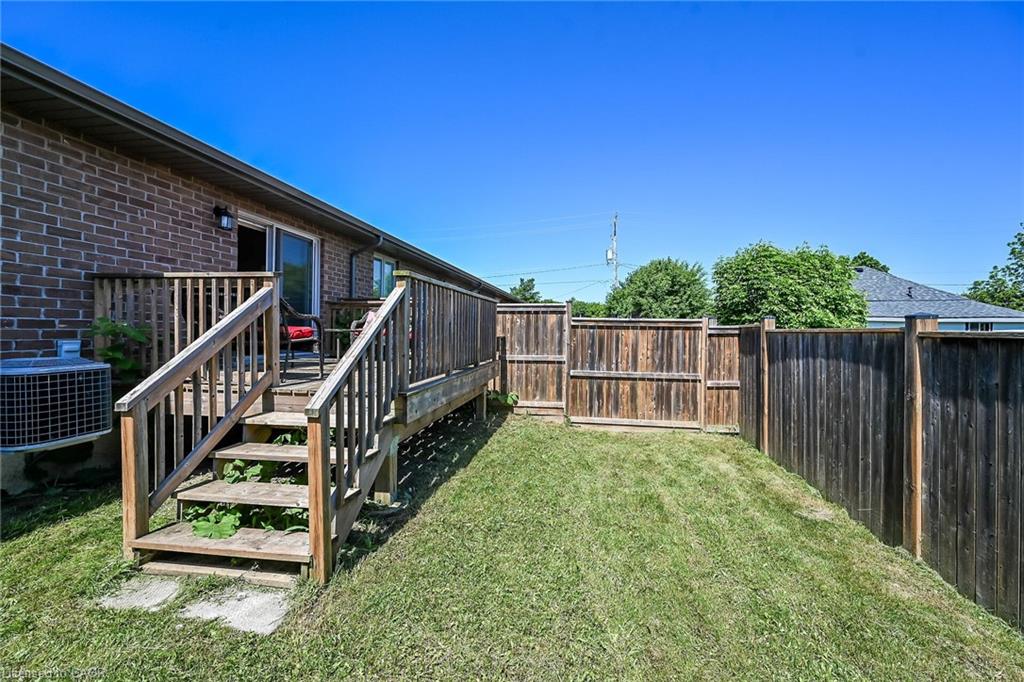 10 Emily Street Property Photo 45
