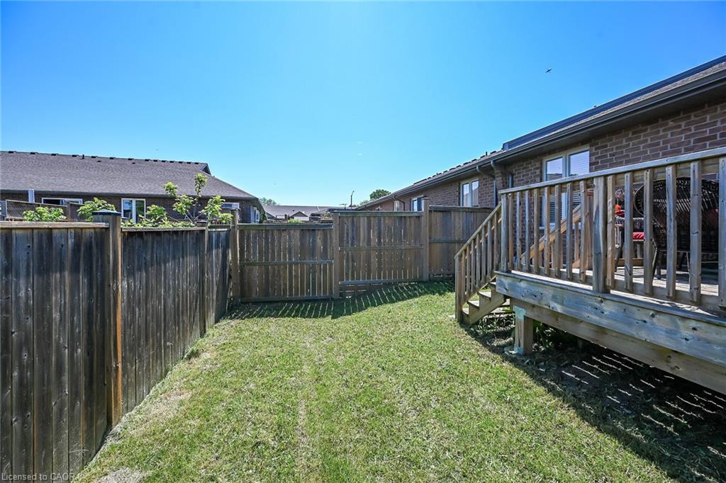 10 Emily Street Property Photo 47