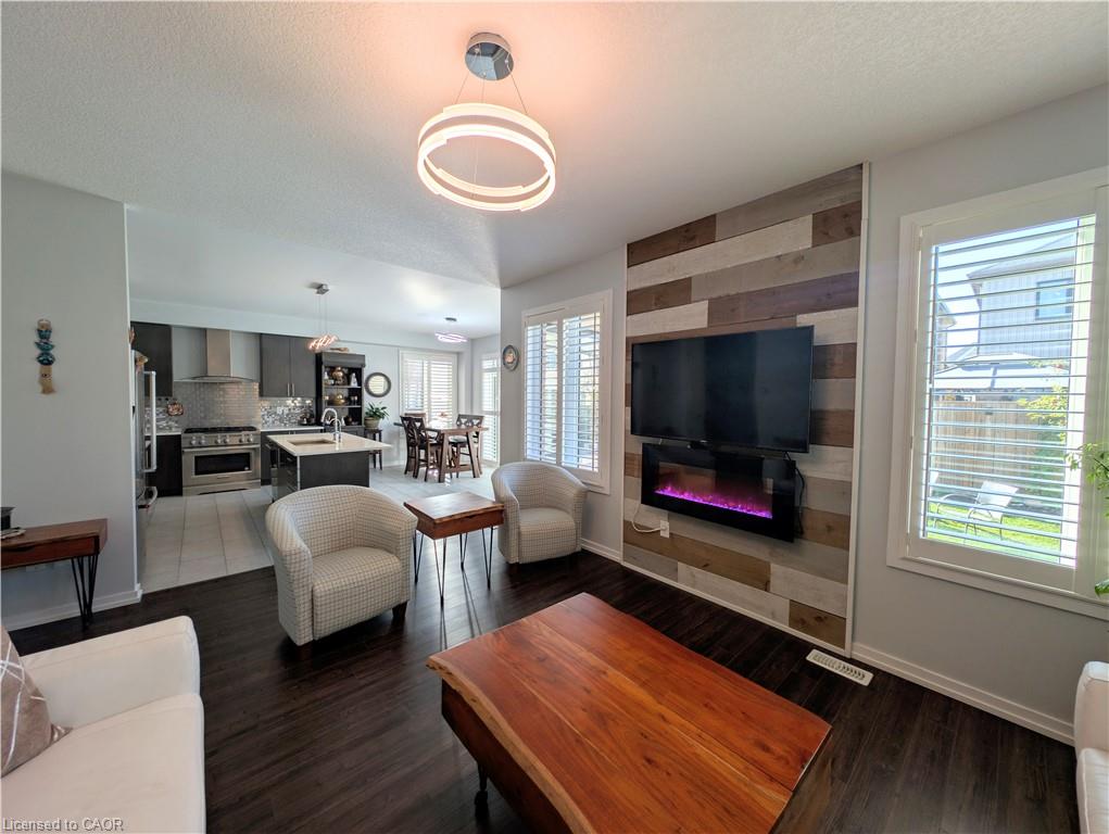 37 Mull Avenue Property Photo 10