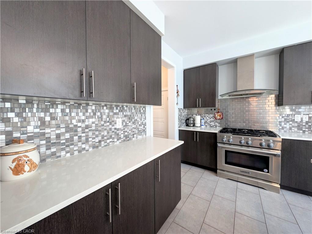 37 Mull Avenue Property Photo 16