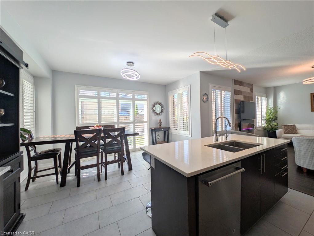 37 Mull Avenue Property Photo 19